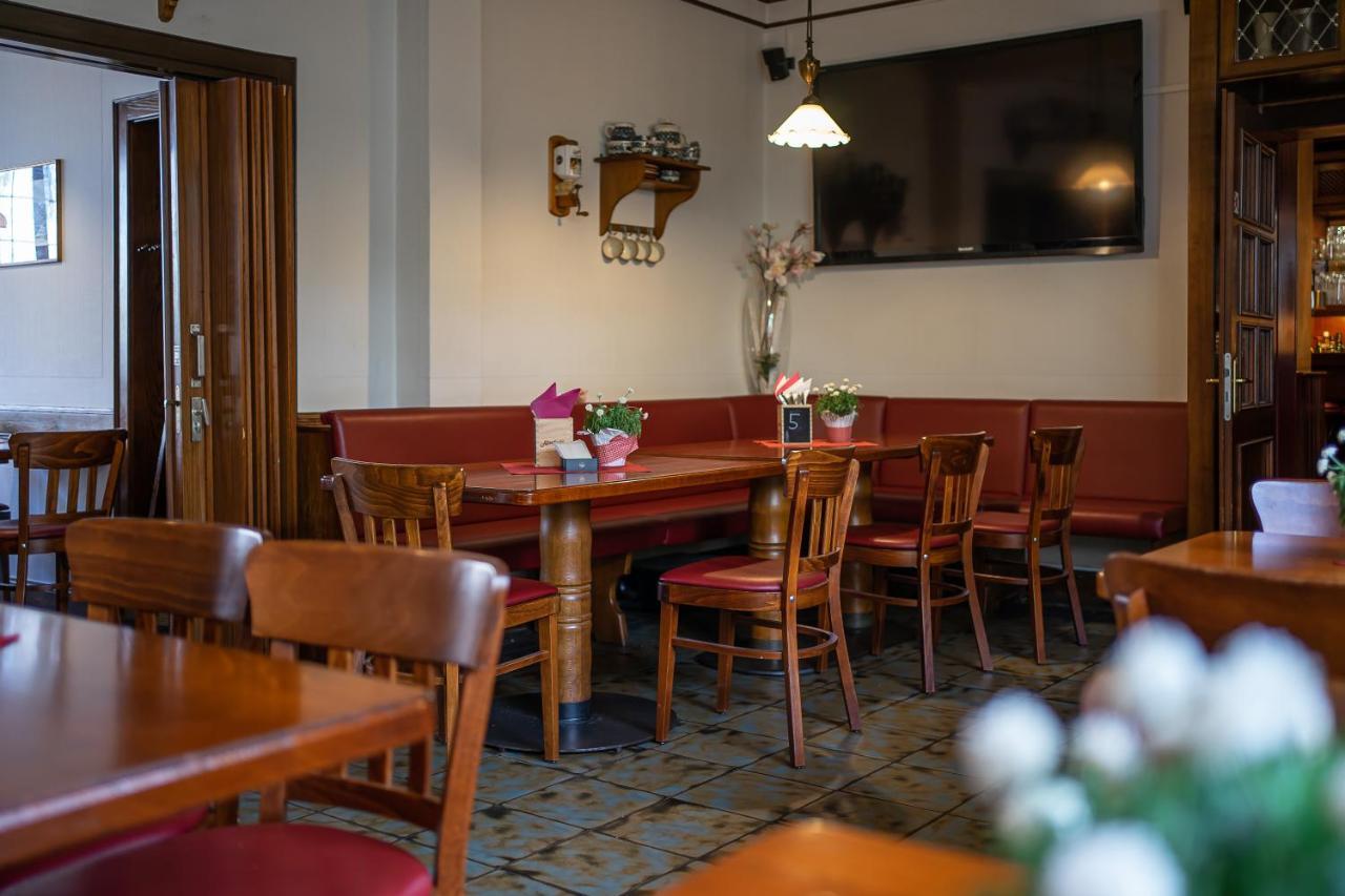 Zwehrener Hof Hotel คาสเซล ภายนอก รูปภาพ
